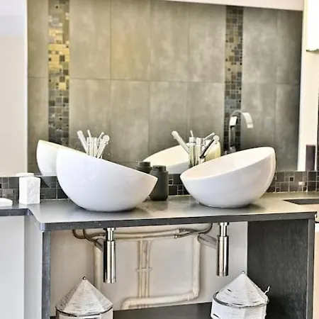 Διαμέρισμα Prestigieux Et Lumineux De 150m2 - Ii *