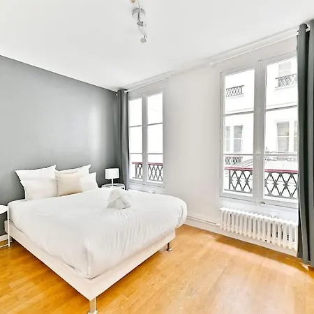 Prestigieux Et Lumineux De 150m2 - Ii パリ