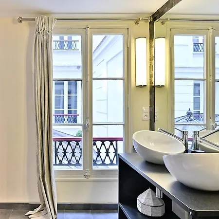 Prestigieux Et Lumineux De 150m2 - Ii アパート